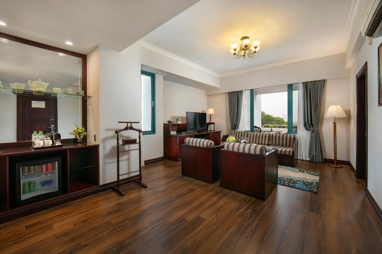 The Tray Hotel Hai Phong Buitenkant foto