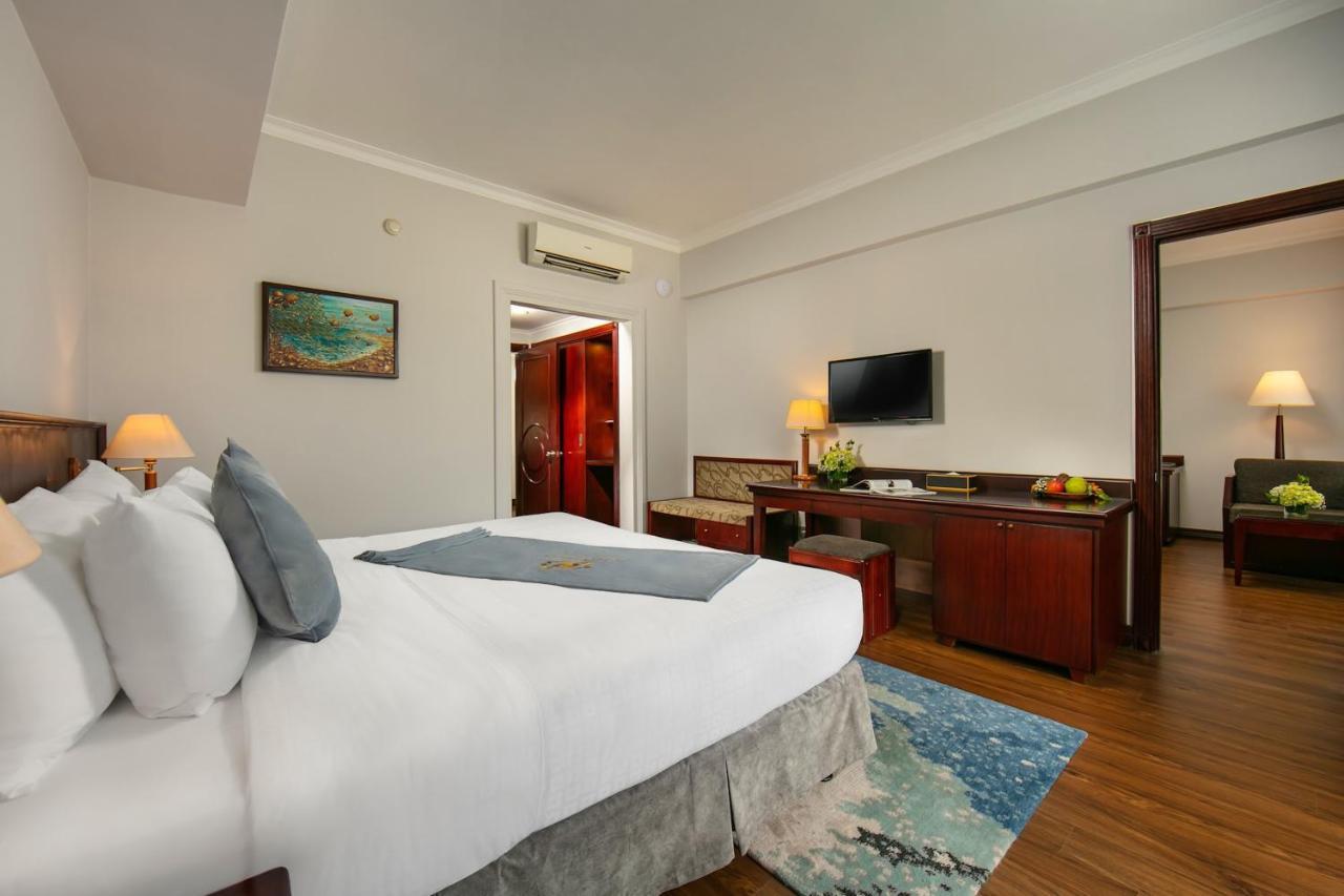 The Tray Hotel Hai Phong Buitenkant foto