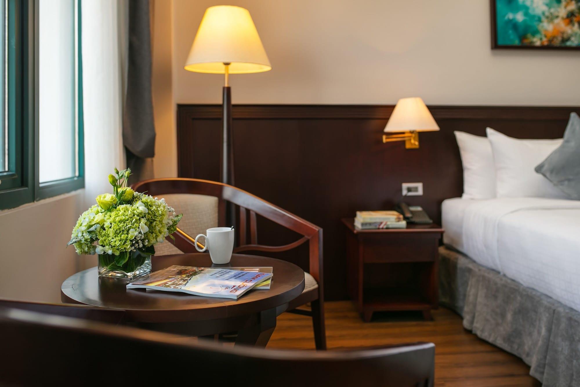 The Tray Hotel Hai Phong Buitenkant foto