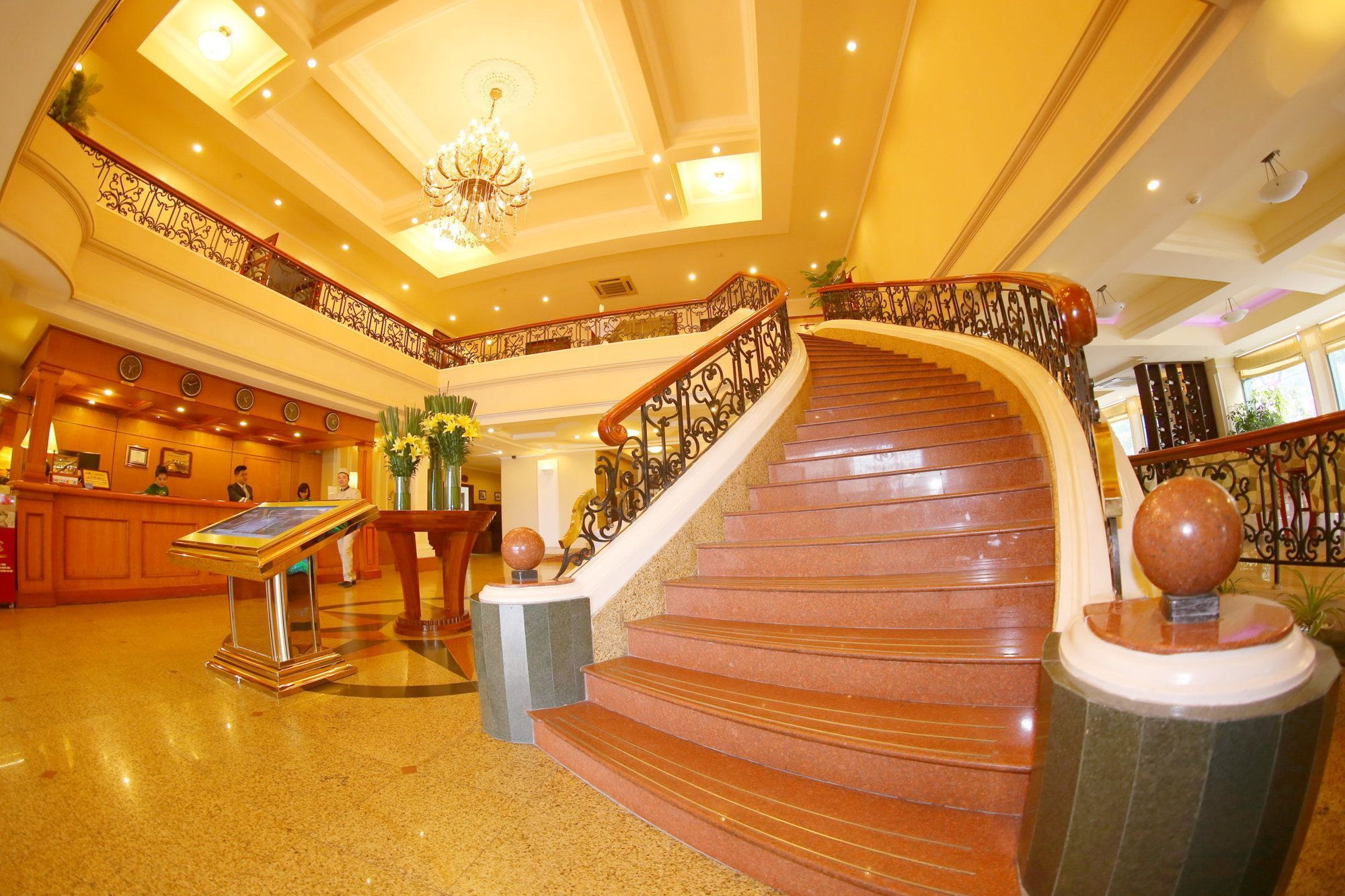 The Tray Hotel Hai Phong Buitenkant foto